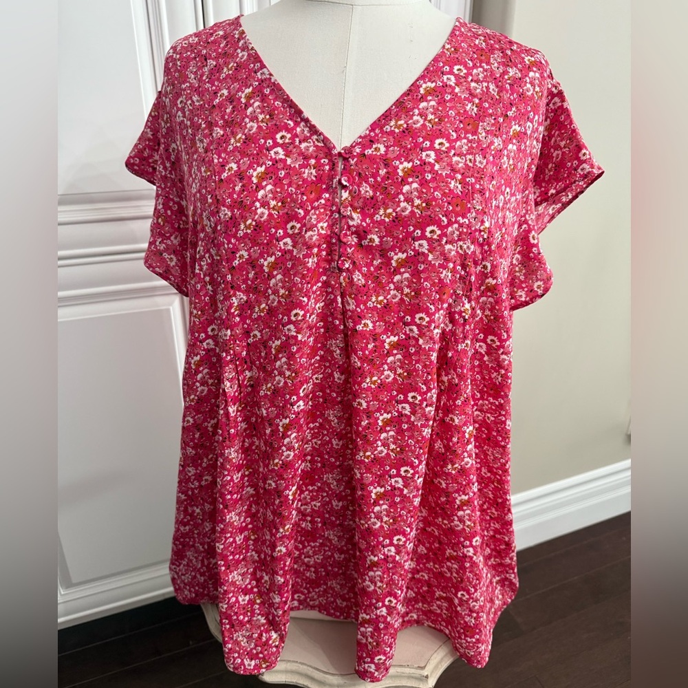 Cynthia Rowley Women's Size 3X V-Neck Flutter Sleeve Blouse Pink w/White Flowers